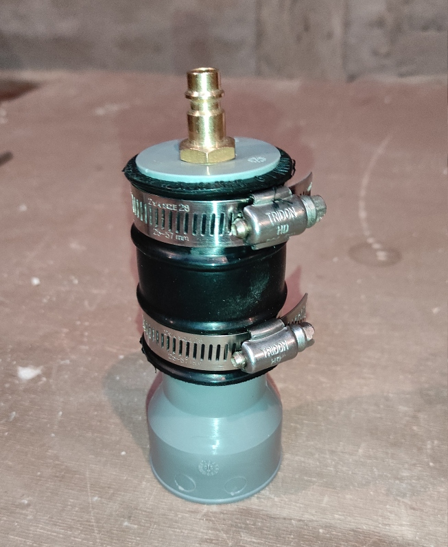 Compressed air adapter